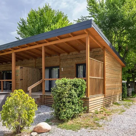 Camping Vall De Camping 3*